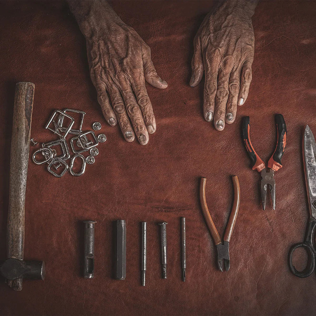 Obi Pelle is a family owned business with a team bringing you premium leather products.